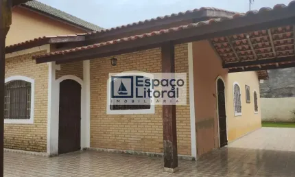 Casa com 3 dormitórios à venda, 86 m² por R$ 570.000,00 - Praia das Palmeiras - Caraguatatuba/SP