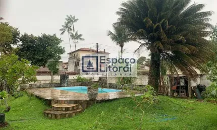 Casa Térrea com 8 Dormitórios, Piscina e 1.050 m² no Porto Novo – Caraguatatuba/SP