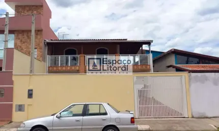 Oportunidade, Sobrado com 5 dormitórios à venda, 232 m² por R$ 980.000 - Centro - Caraguatatuba/SP