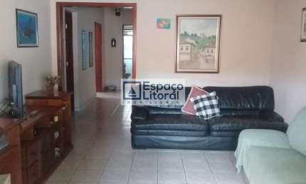 Casa à venda com 3dorms sendo uma suíte e edícula, Bairro Porto Grande São Sebastião- SP.