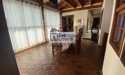 Sobrado com 4 dormitórios à venda, 369 m² por R$ 1.600.000,00 - Centro - Caraguatatuba/SP