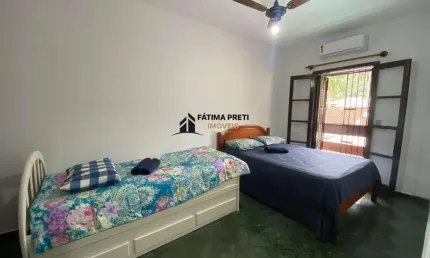 Casa para Venda em Guarujá, Balneário Praia do Pernambuco, 3 dormitórios, 1 banheiro, 2 vagas