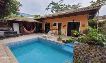 Casa para Venda em Guarujá, Tombo, 5 dormitórios, 5 suítes, 5 banheiros, 2 vagas