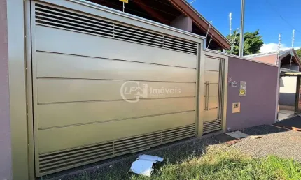 Casa com 3 quartos à venda na Rua Maria Conceição Guimarães, 28, Residencial Oliveira, Campo Grande