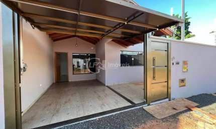 Casa com 3 quartos à venda na Rua Maria Conceição Guimarães, 02, Residencial Oliveira, Campo Grande