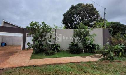 Imperdível oportunidade de casa comercial à venda em Campo Grande-MS, Residencial Carajás: 1 quarto, 1 sala, 2 banheiros, 1 vaga, 100m²!