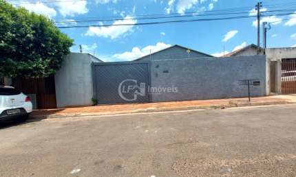 Casa com 3 quartos à venda na Travessa Ômega, Vila Bandeirante, Campo Grande