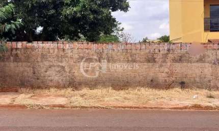Terreno à venda em Campo Grande-MS, bairro São Francisco, 360m² de área. Venha conferir!