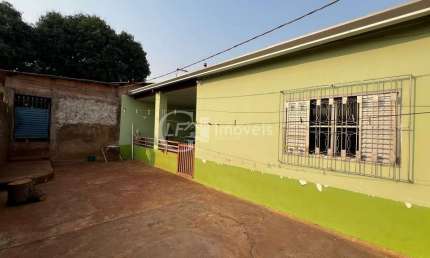 Imóvel à venda em Campo Grande-MS: Casa de 3 quartos na Vila Nogueira com 218m² e 4 vagas de garagem!