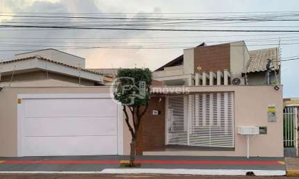Imperdível Casa à Venda em Campo Grande-MS, Bairro Sobrinho: 3 Quartos, 1 Suíte, 2 Salas, 2 Banheiros, 4 Vagas, 170m²!
