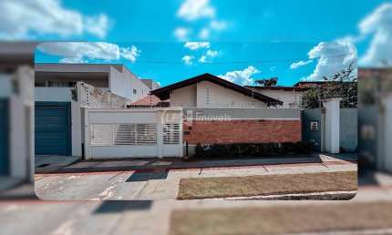 Imperdível: Casa à venda em Campo Grande-MS no Carandá Bosque II! 3 quartos, 2 suítes, 3 salas, 4 banheiros, 2 vagas, 180,41 m².