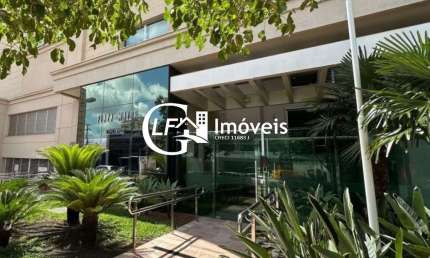 Apartamento à venda no Centro de Campo Grande-MS: 3 quartos, 3 suítes, 3 salas, 2 banheiros, 3 vagas de garagem, 166,00m² de área.