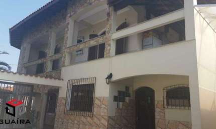 Sobrado à venda 4 quartos 3 suítes 5 vagas Alves Dias - São Bernardo do Campo - SP