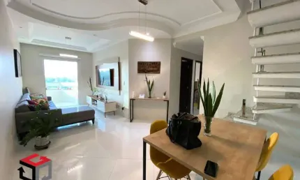 LInda cobertura totalmente reformada com uma excelente área gourmet e vista panorâmica!