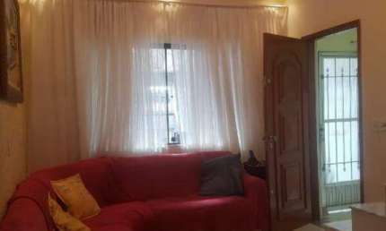 Sobrado amplo com 253 m² localizado no bairro Independência em São Bernardo do Campo/SP.