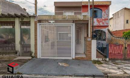 Sobrado a venda com 270 m² localizado na Vila Alice em Santo André.
