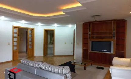 Apartamento de 245 m² Com Elevadores no Bairro Jardim em Santo André - SP