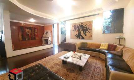 Casa com 410m² localizada no Bairro Paraíso em São Paulo/SP.