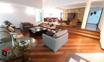 Sobrado à venda 4 quartos 2 suítes 8 vagas Centro - São Bernardo do Campo - SP