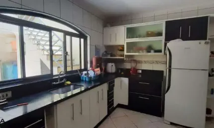 Sobrado 260 m² Localizado No Bairro Jaçatuba Santo André - SP