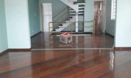 Sobrado de 338 m² no Bairro Terra Nova em São Bernardo do Campo/SP.