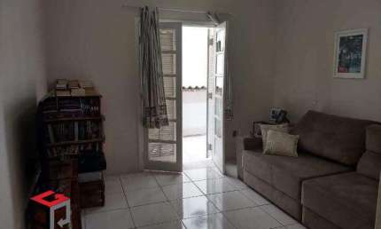 Sobrado á venda - 3 Quartos - 2 Vagas - Santa Maria - Santo André - SP