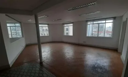 Sala comercial para alugar na Rua José Bonifácio, 250, Sé, São Paulo