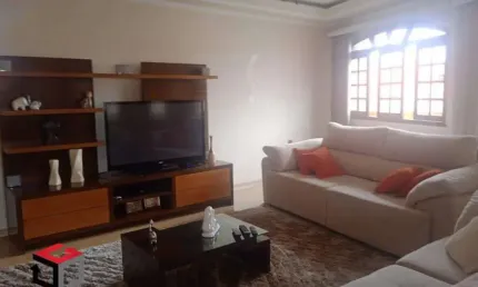Sobrado com 415 metro Residencial / Comercial no Jardim Milena em Santo André.