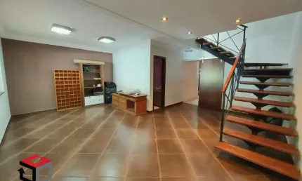 Sobrado à venda 3 quartos 1 suíte 2 vagas Hollywood - São Bernardo do Campo - SP