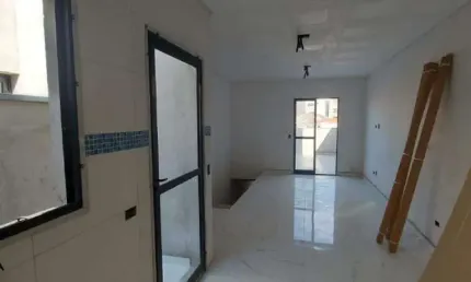 Sobrado novo a venda com 132m² localizado na Vila Helena em Santo André/SP.