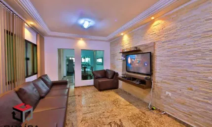 Sobrado 260 m² Localizado No Bairro bairro Pauliceia - S.B.C