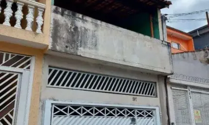Sobrado à venda 3 quartos 2 vagas Maracanã - Santo André - SP
