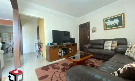 Sobrado à venda 4 quartos 1 suíte 3 vagas Centro - São Bernardo do Campo - SP