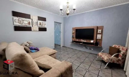 Sobrado com 164m² localizado na Vila Floresta em Santo André - SP.