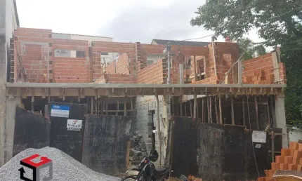 Sobrado à venda 3 quartos 3 suítes 1 vaga Jardim - Santo André - SP
