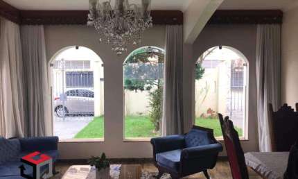 Casa de 400m² localizado na Vila Euclides em São Bernardo do Campo/SP.