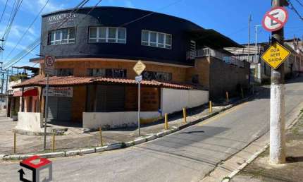 Sobrado à venda 2 quartos 2 vagas Conceição - Diadema - SP