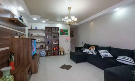 Sobrado com 420 metros localizado no Jardim Hollywood em São Bernardo Do Campo/SP.