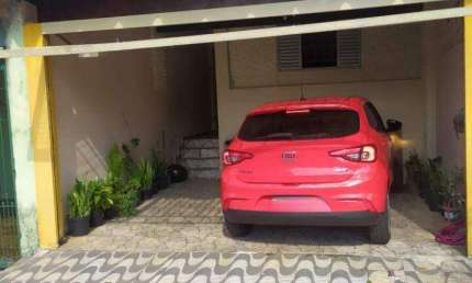 Casa Térrea no bairro Demarchi com 100m², 2 dormitórios, cozinha, área de serviço e 1 vaga . Próximo de Bancos , supermercados, fácil acesso a todas a