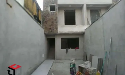 Casa à venda 4 quartos 2 suítes 2 vagas Camilópolis - Santo André - SP