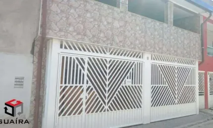 Sobrado com 279m², localizado no bairro Montanhão em São Bernardo do Campo-SP.