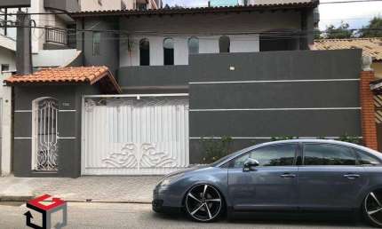 Sobrado à venda 3 quartos 3 suítes 8 vagas no Bairro Valparaíso - Santo André - SP