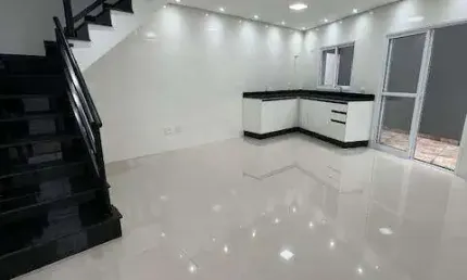 Sobrado novo com 79m², localizado no Bairro Camilopolis em Santo André- SP.