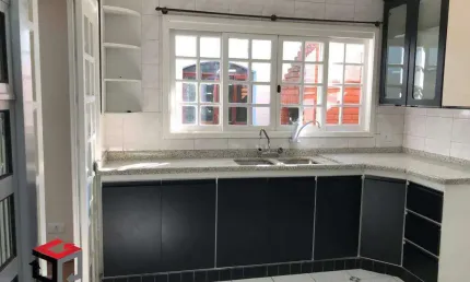 Sobrado de 312m² no Bairro Bom Pastor em Santo André - SP