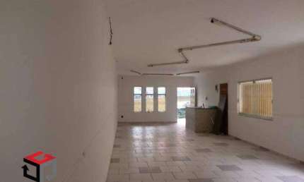 Casa para locação de 211m² no Bairro Jardim em Santo André - SP