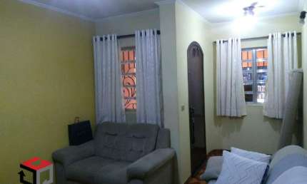 Sobrado com 125m² localizado na Vila Alzira em Santo André - SP.