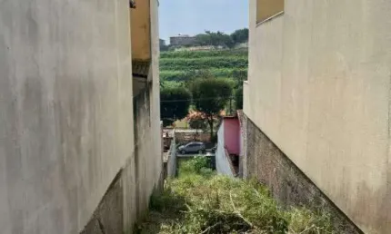 Terreno à venda na Rua Agamenom Magalhães, Ao lado do, Parque Gerassi, Santo André