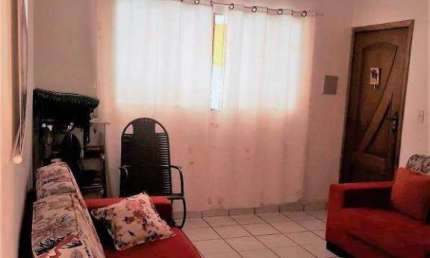 Casa Térrea com 02 dormitórios amplos, 02 vagas e edícula
