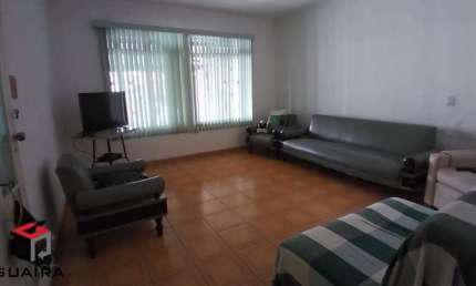 Sobrado Vila Mariana próximo ao metrô Santa Cruz e klabin, 3 vagas de garagem, ótima localização.