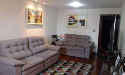 Sobrado com 305 m² localizado no Bairro Valparaiso em Santo André/SP.